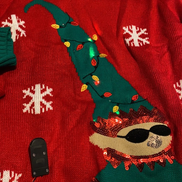 Women’s Elf Light Up (Sweater) wear only once last Christmas & still batterylife - Picture 7 of 8